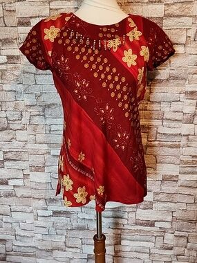 K Petite Elegant Red Floral  Blouse